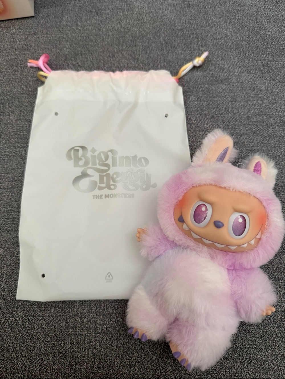 Big Into Energy Labubu - Pink/Purple - Picture 3 of 5